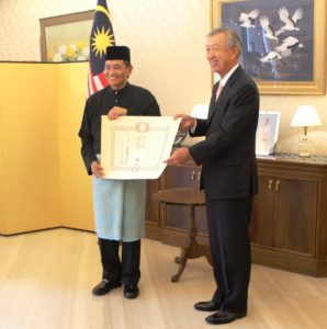 Conferment to Dato Zulkifli Abdul Malek by Ambassador Miyagawa